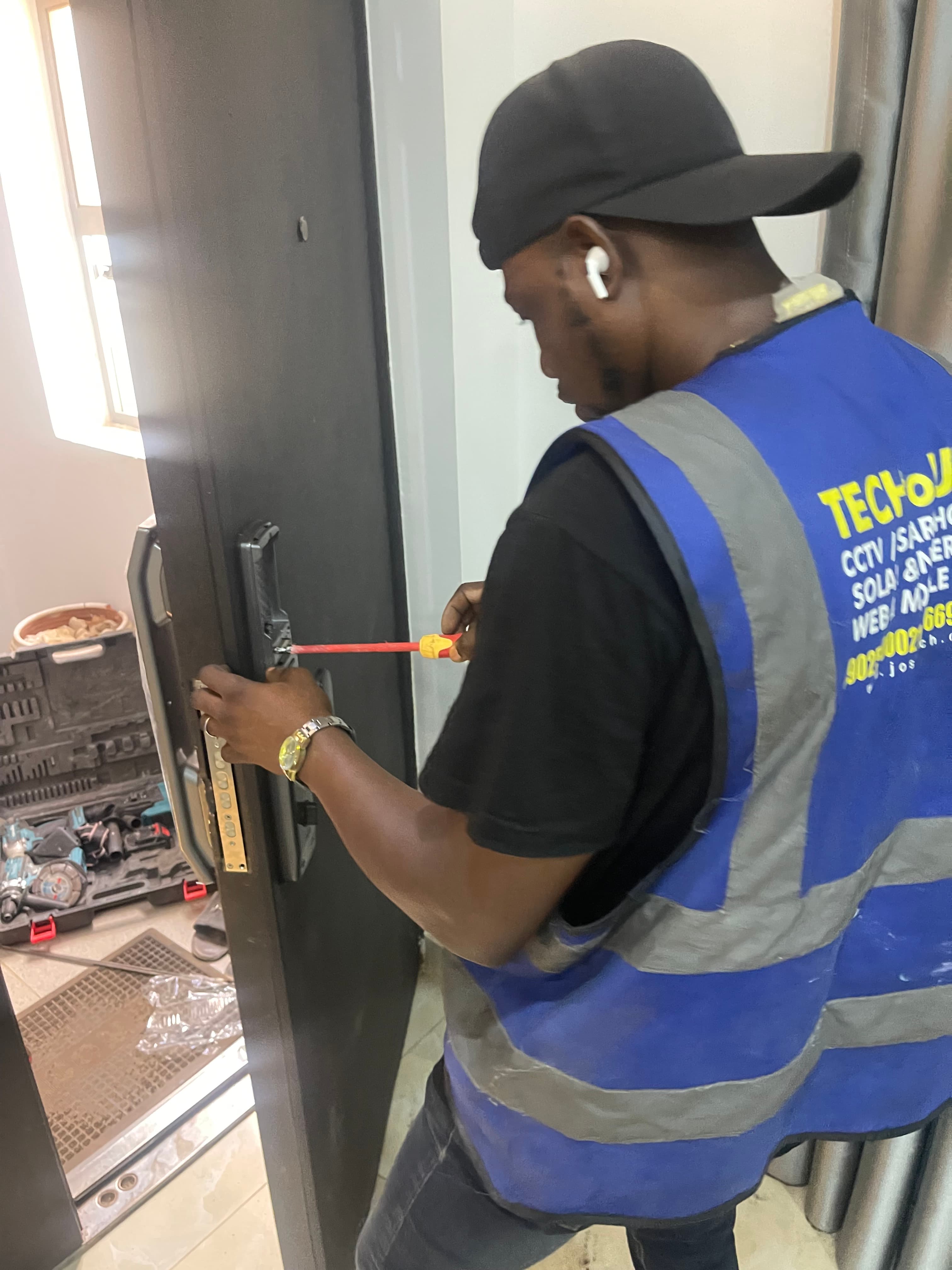 Smart door lock